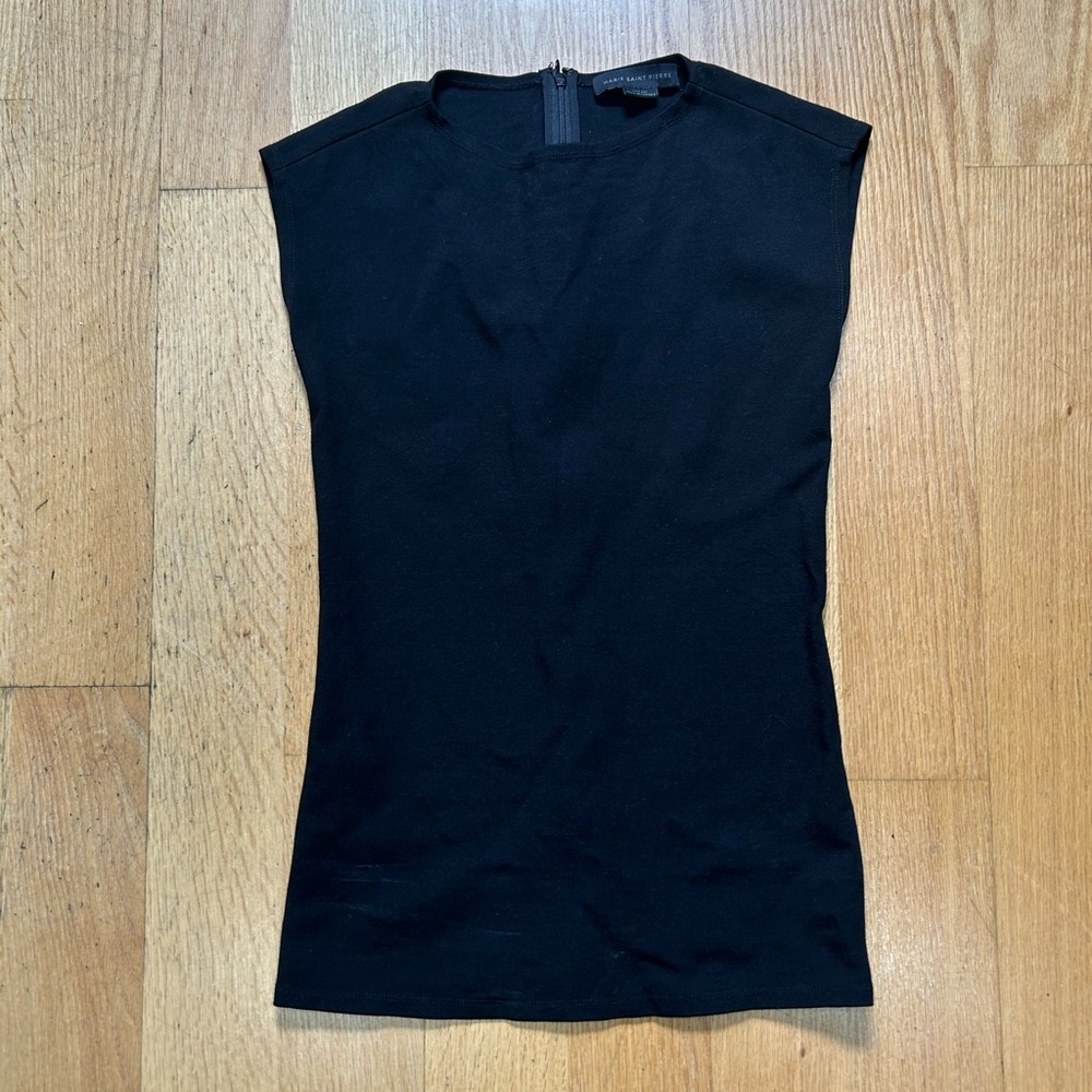 Marie Saint Pierre top size 1